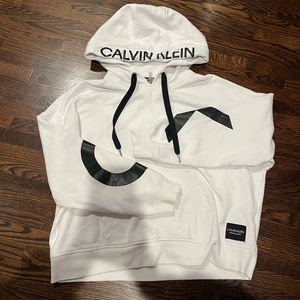 Calvin Klein sweatshirt in great condition